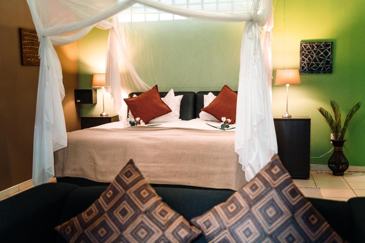 Gabus Safari Lodge Otavi Екстер'єр фото